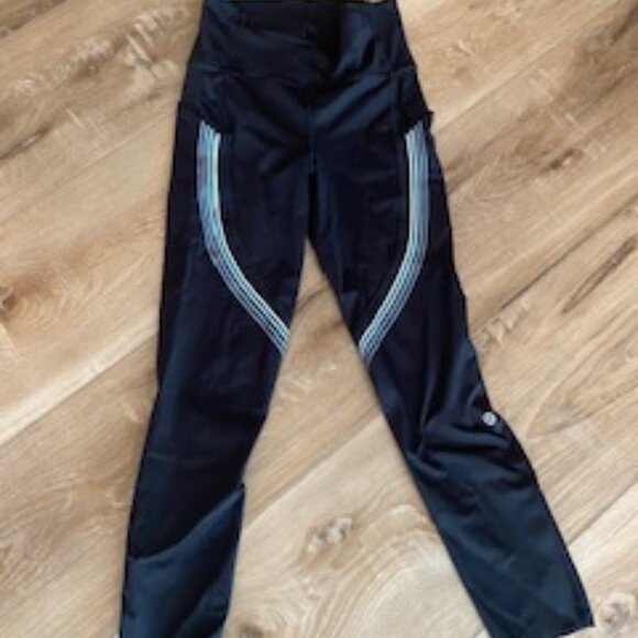 Lululemon Size 2-4 Black With Stripes High Rise Women's Running Tights - Picture 1 of 6